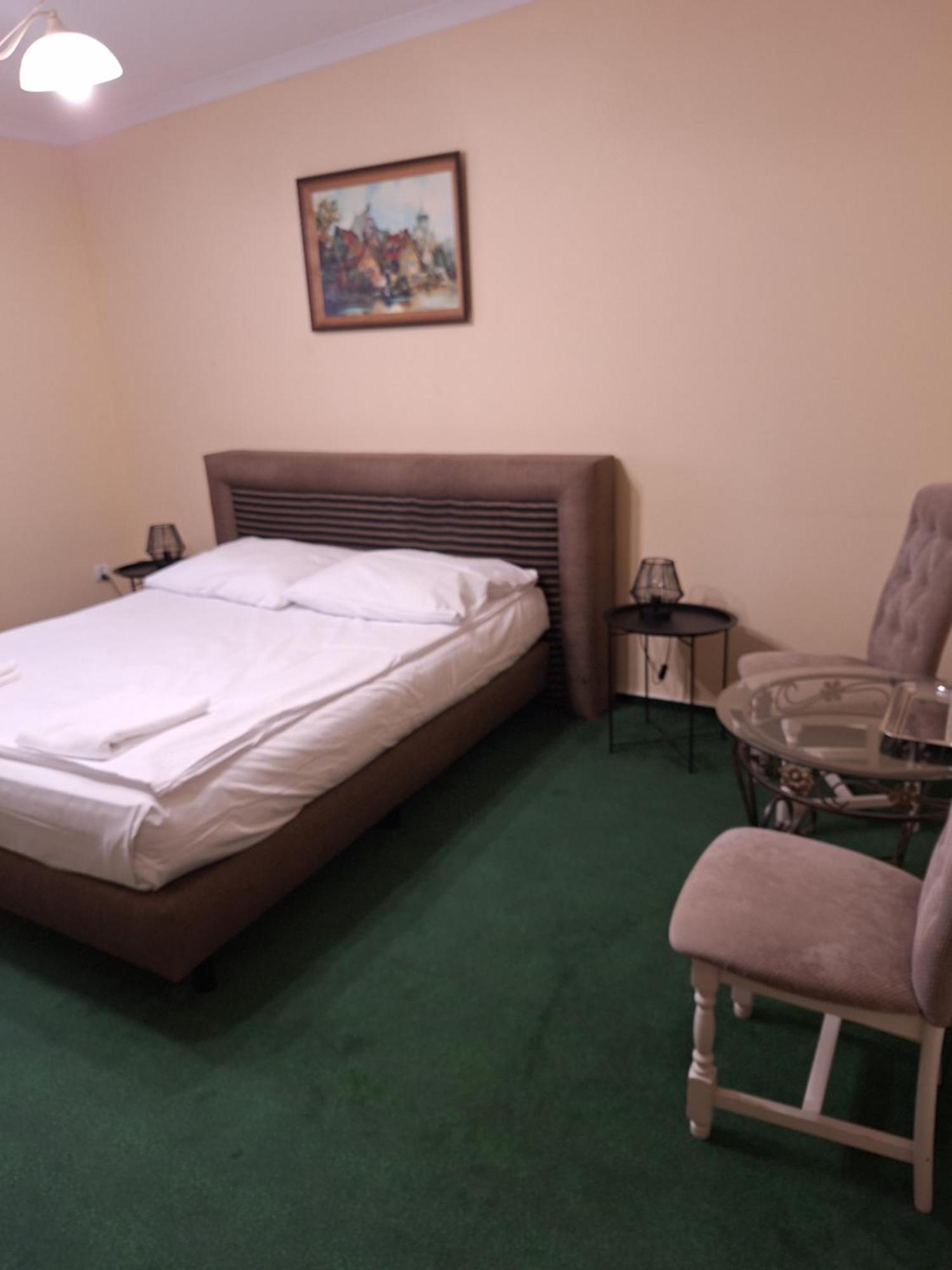 Hotel Malwa Ostrów Wielkopolski Buitenkant foto