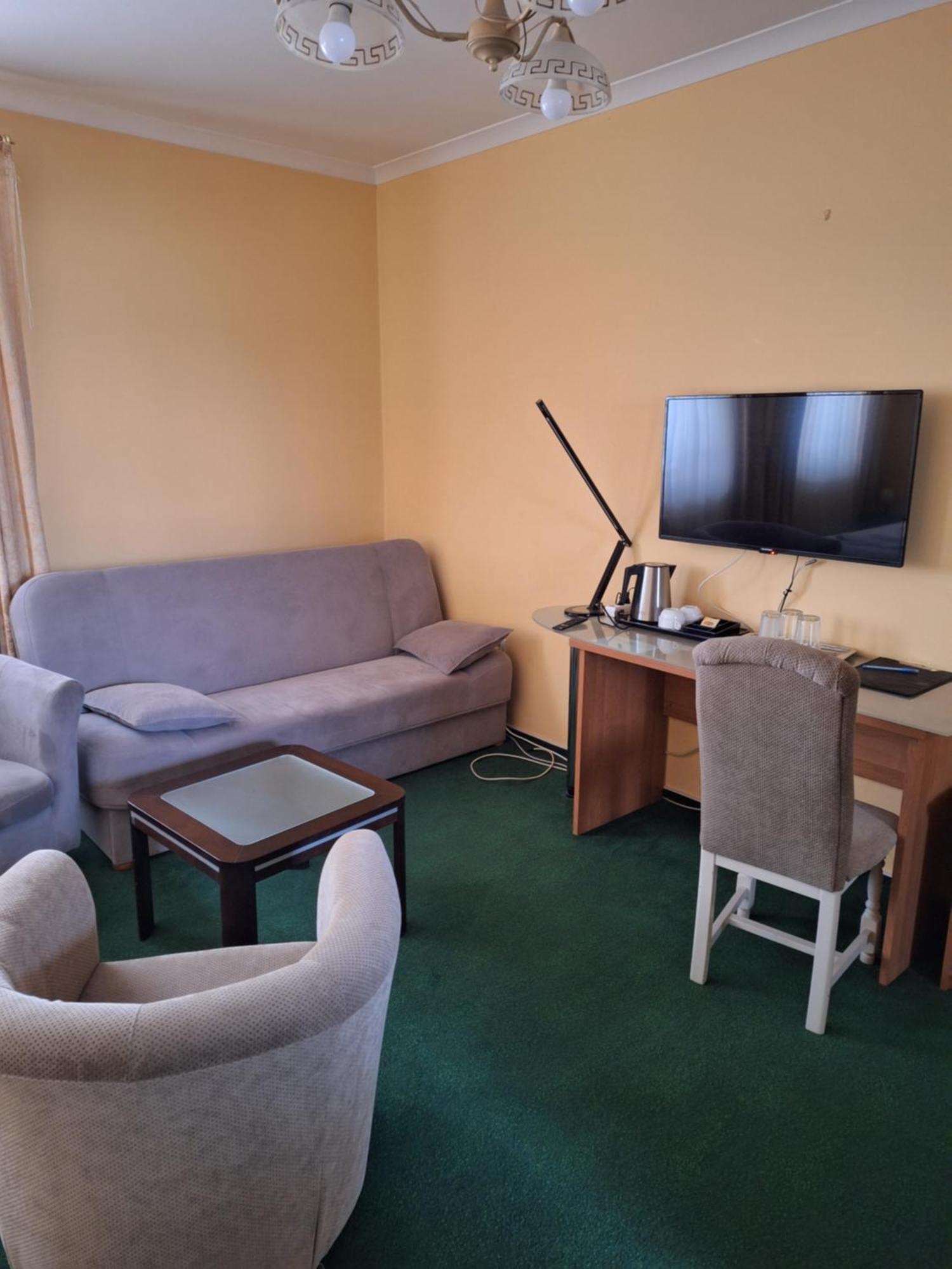 Hotel Malwa Ostrów Wielkopolski Buitenkant foto
