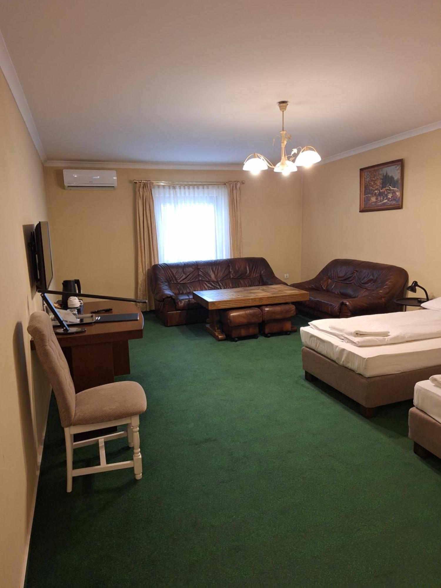 Hotel Malwa Ostrów Wielkopolski Buitenkant foto