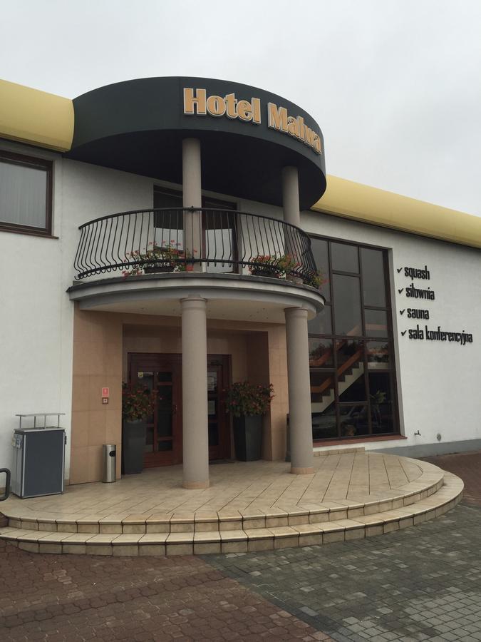 Hotel Malwa Ostrów Wielkopolski Buitenkant foto